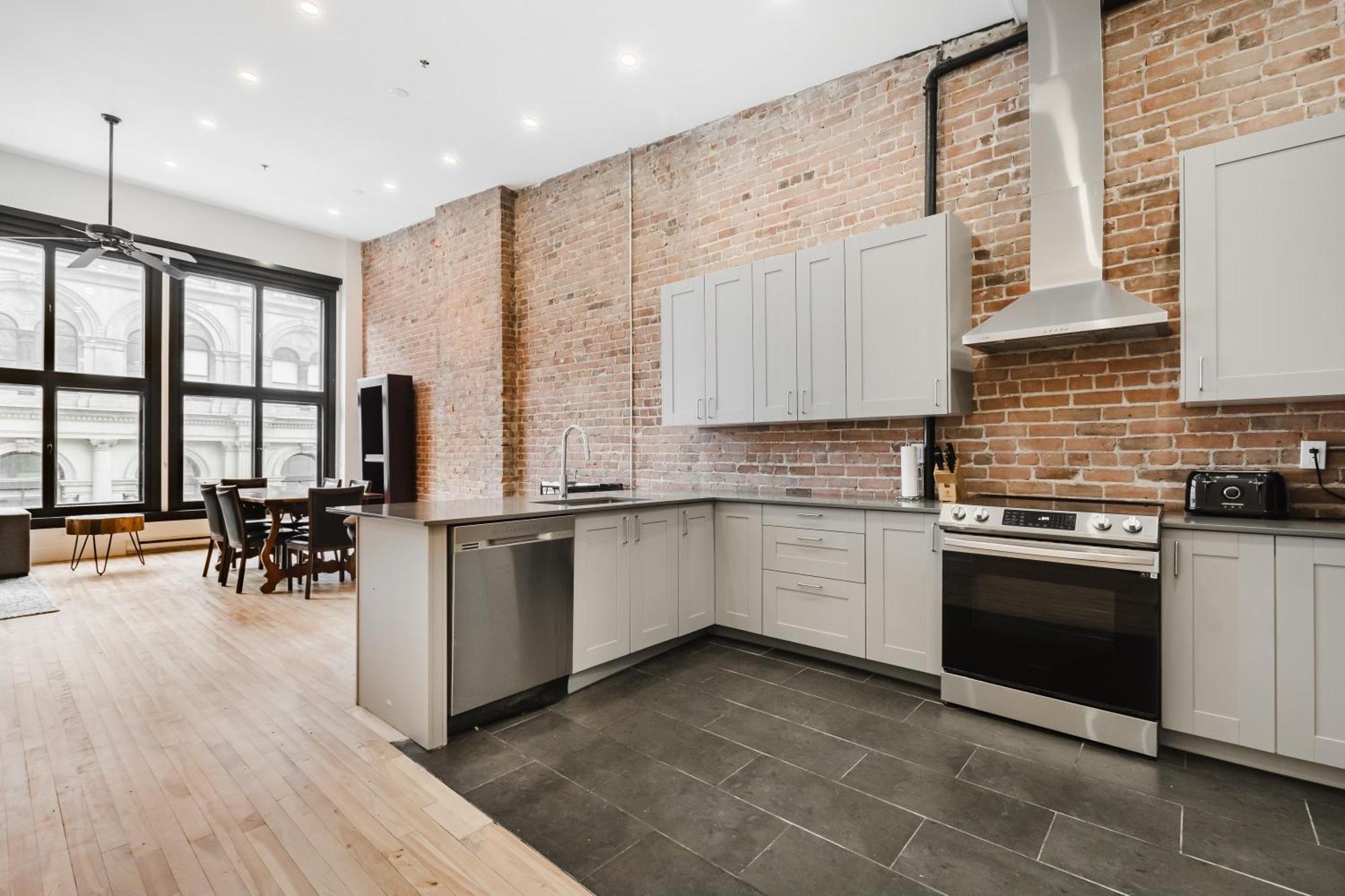 מונטריאול Elegant 3 Bedroom Apartment In Old Port - 302 מראה חיצוני תמונה